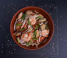 Удон с морепродуктами