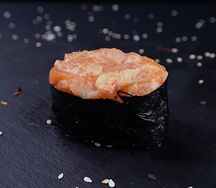 Гункан Спайси Сяке