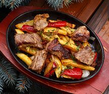 Сковородка со свининой