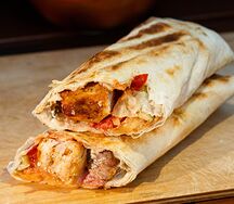 Шашлык в лаваше из курицы
