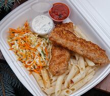 Люля-кебаб куриный с макаронами и капустным салатом