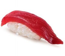 Суши с тунцом