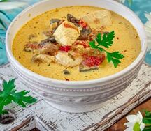 Том ям с курицей