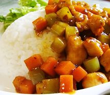 Тушеные баклажаны в кисло-сладком соусе с рисом (острые)