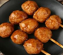 Мясные фрикадельки на шпажке