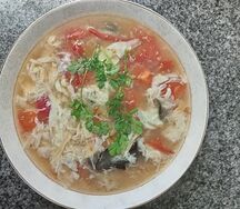 Куриный суп с помидорами