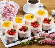 Йогуртовое пирожное с клубникой