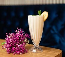 Молочный коктейль банановый