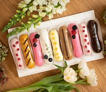 Эклер карамельный