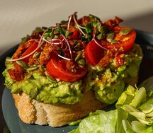 Авокадо-тост