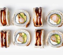 Угорь с жареной креветкой 