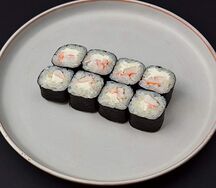 Ролл с креветкой и сыром