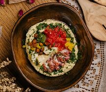 Хумус с осьминогом