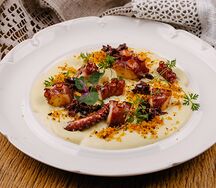 Осьминог обжаренный