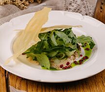 Из обжаренной мраморной говядины