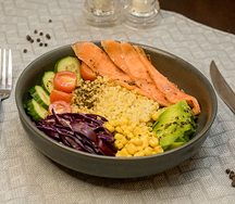 Боул с лососем