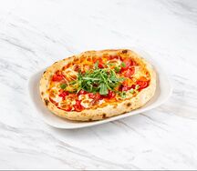 С томатами и сыром моцарелла