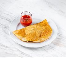 Чебурек с пикантным соком собственного приготовления