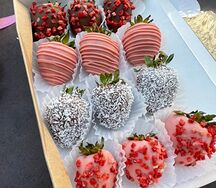 Набор клубники в шоколаде Яркий вкус 12 ягод