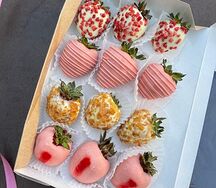 Набор клубники в шоколаде Вечер на пляже 12 ягод