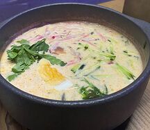 Тайская окрошка с креветками 