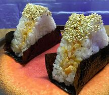 Онигири с цыпленком 