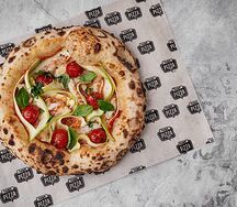 Пицца с дикой креветкой