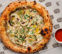 Пицца Неаполитанская с шампиньонами