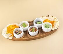 Сет Мезе с картофельной питой