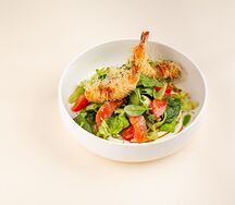 Салат с форелью и тигровыми креветками