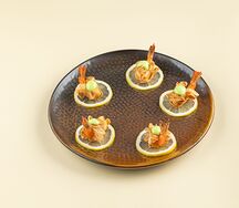 Креветки в миндале с соусом васаби