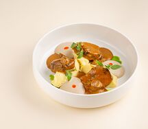 Медальоны из телятины с грибами