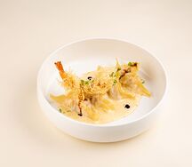 Вонтоны с креветками и цыпленком