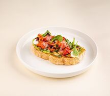 Брускетта с форелью