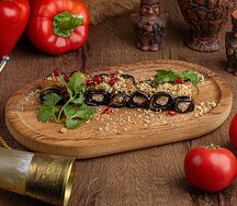 Рулетики из баклажанов