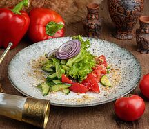 Овощной салат по-тбилисски