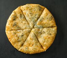 Хачапури по-мегрельски с сыром дорблю