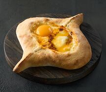 Хачапури по-аджарски Ламаджо 