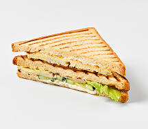 Сендвич с курицей и омлетом 120 г