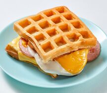 Вафля с ветчиной и сыром