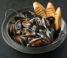 Мидии в сливочном соусе