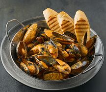 Мидии в соусе Том ям