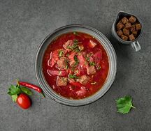 Борщ домашний с гренками