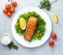 Филе лосося на коже