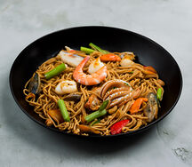 Вок с морепродуктами