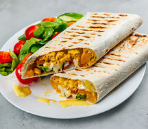 Шаурма с курицей сырная