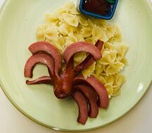 Макароны с сосиской