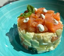 Оливье с лососем