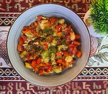 Тёплый салат из запечённых овощей