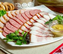 Мясная тарелка